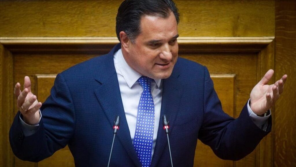 «Πανικός» στο Twitter με την τούρτα και το αρκτικόλεξο του Άδωνι Γεωργιάδη (φωτό, βίντεο)