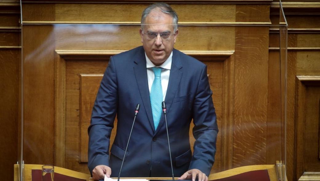 Τ.Θεοδωρικάκος: «Χθες επιχείρησαν να περάσουν από Έβρο 1.500 παράνομοι μετανάστες» (φώτο)