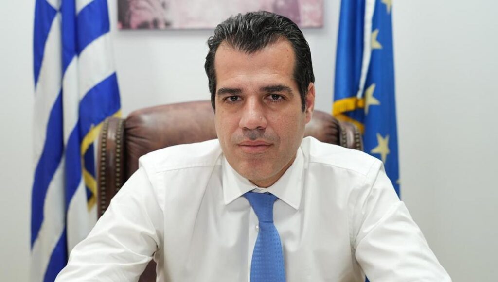 Θ.Πλεύρης για «Αγία Σοφία»: «Μαγικές λύσεις δεν υπάρχουν – Μεταφορά αναισθησιολόγων για 2 μήνες»