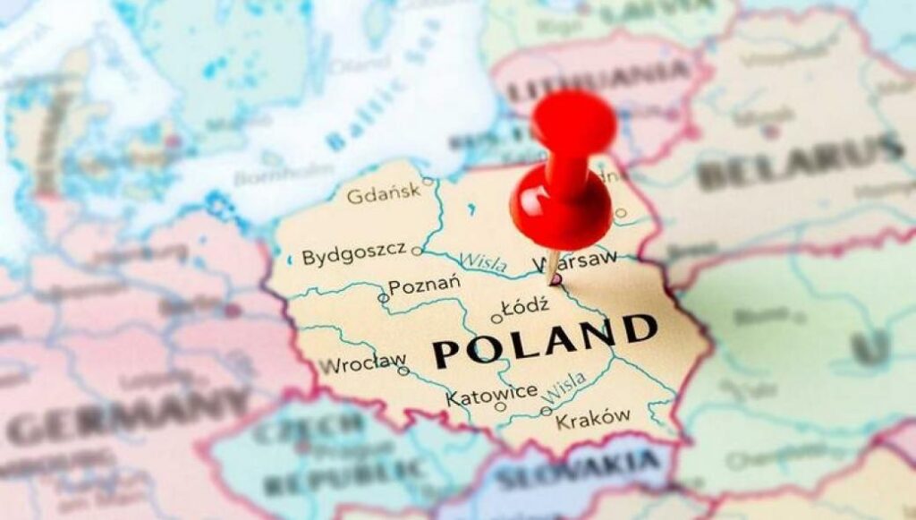 Πολωνία: «Συνιστούμε στους Πολωνούς πολίτες που μένουν στη Λευκορωσία να την εγκαταλείψουν»