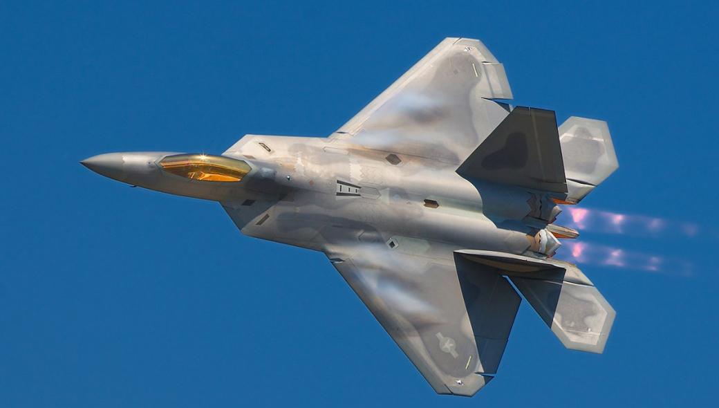 Τα αμερικανικά F-22 Raptors έφτασαν στη Σούδα για την άσκηση Agile Combat Employment