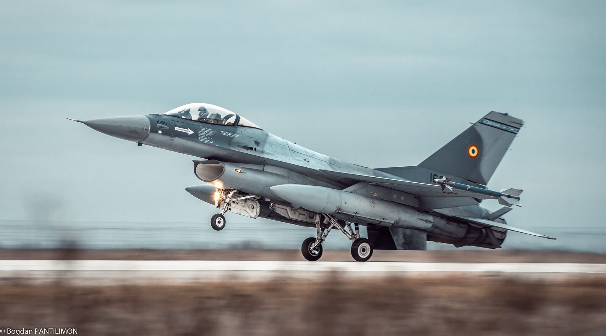Η Νορβηγία πούλησε στην Ρουμανία 32 μαχητικά F-16C/D MLU