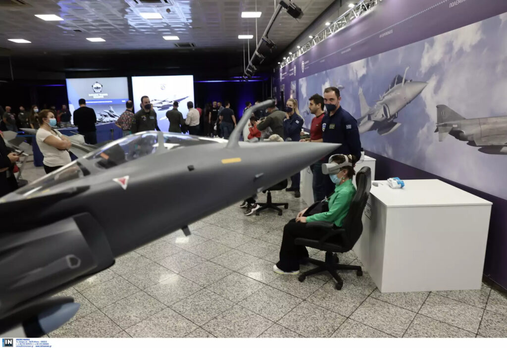 Έκθεση της ΠΑ στο Μετρό του Συντάγματος: F-35, Rafale και εξομοιωτές F-16 ανοιχτά για το κοινό