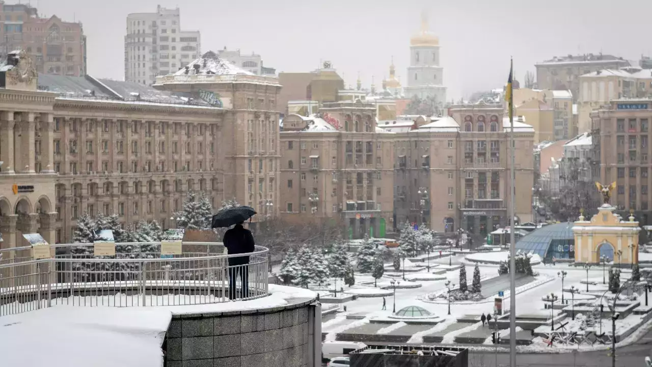 Στον «πάγο» το Κίεβο: Θερμοκρασίες κάτω από το μηδέν και υποσχέσεις για 4 ώρες ρεύμα!