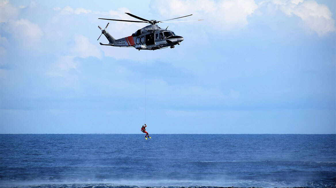 Δείτε εικόνες από την άσκηση έρευνας – διάσωσης «ΑΕΤΟΣ» Ελλάδας – Κύπρου (φωτο)