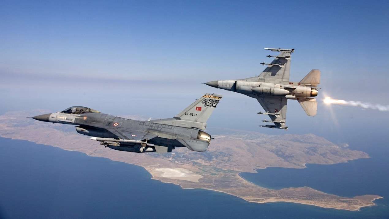 Νέες προκλήσεις: Τουρκικά αεροσκάφη έκαναν 35 παραβιάσεις του εναέριου χώρου σήμερα