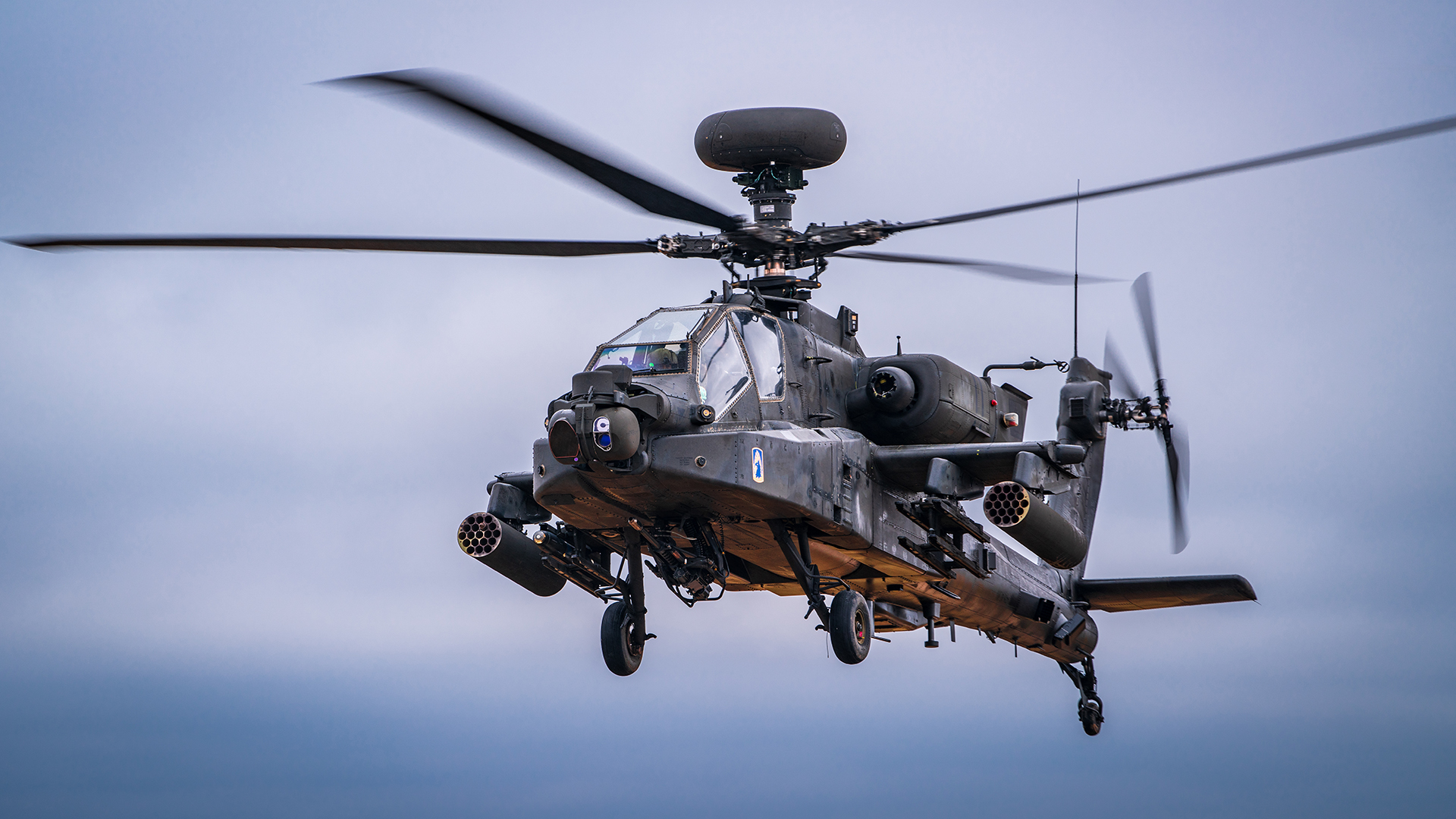 Η Βρετανία κλιμακώνει επικίνδυνα την ουκρανική σύγκρουση και στέλνει στο Κίεβο Apache AH64 E!