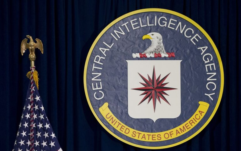 CIA: Προ των πυλών η αποστολή όπλων από την Κίνα στην Ρωσία