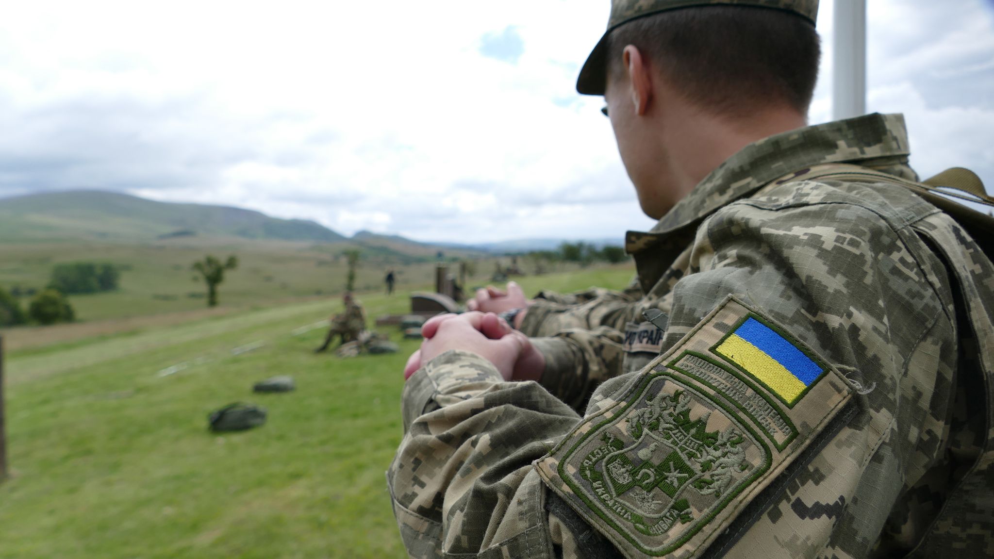 Ο ουκρανικός στρατός ετοιμάζεται για αντεπίθεση κατά της Ρωσίας στα βρετανικά κέντρα εκπαιδεύσεως