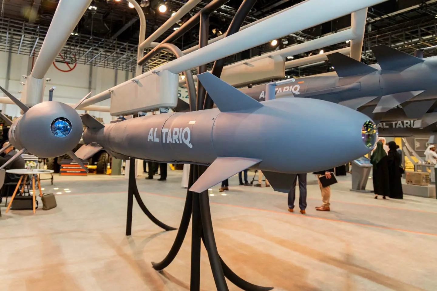 Τα ΗΑΕ υπέγραψαν σύμβαση 272 εκατ. δολ. για την προμήθεια κατευθυνόμενων βομβών μεγάλου βεληνεκούς Al-Tariq LR