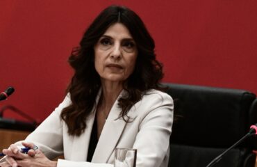 Π.Τσαπανίδου για έγκλημα στα Τέμπη: «Η κυβέρνηση της ΝΔ κάνει την ευθύνη μπαλάκι και την πετάει στους προηγούμενους»