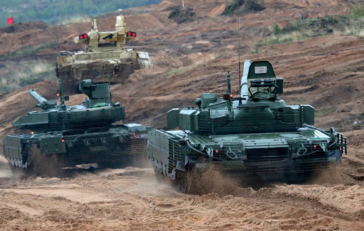 Βίντεο: Οι Ρώσοι ετοιμάζονται για τα δυτικά άρματα: Βολή στα 5χλμ. από Τ-90Μ!
