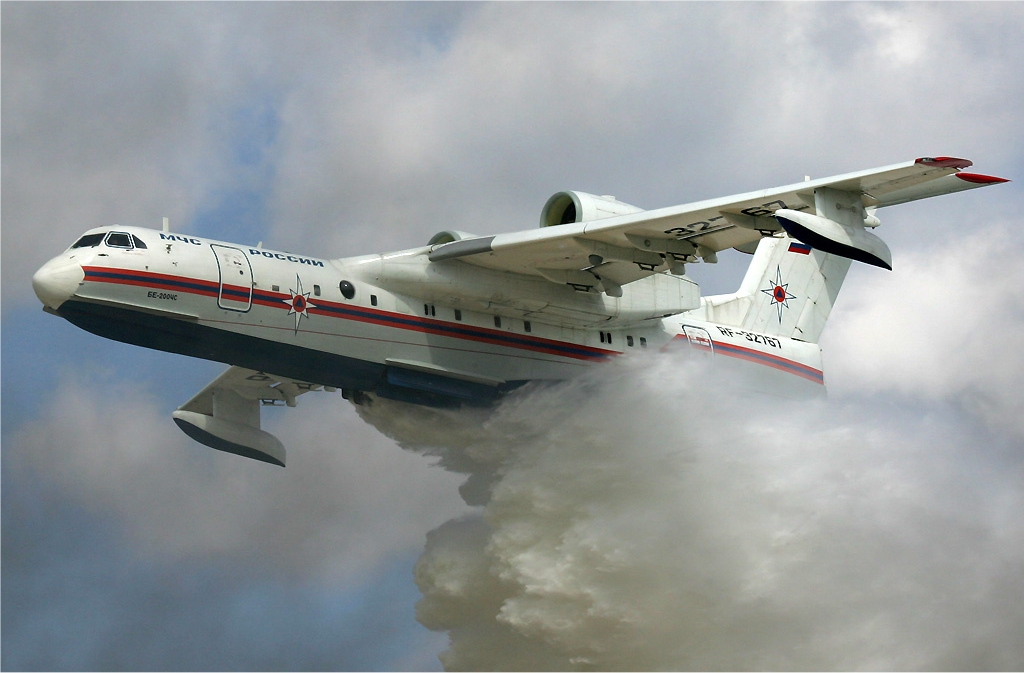 Beriev Be-200: Το εκπληκτικό ρωσικό πυροσβεστικό αεροσκάφος (βίντεο)