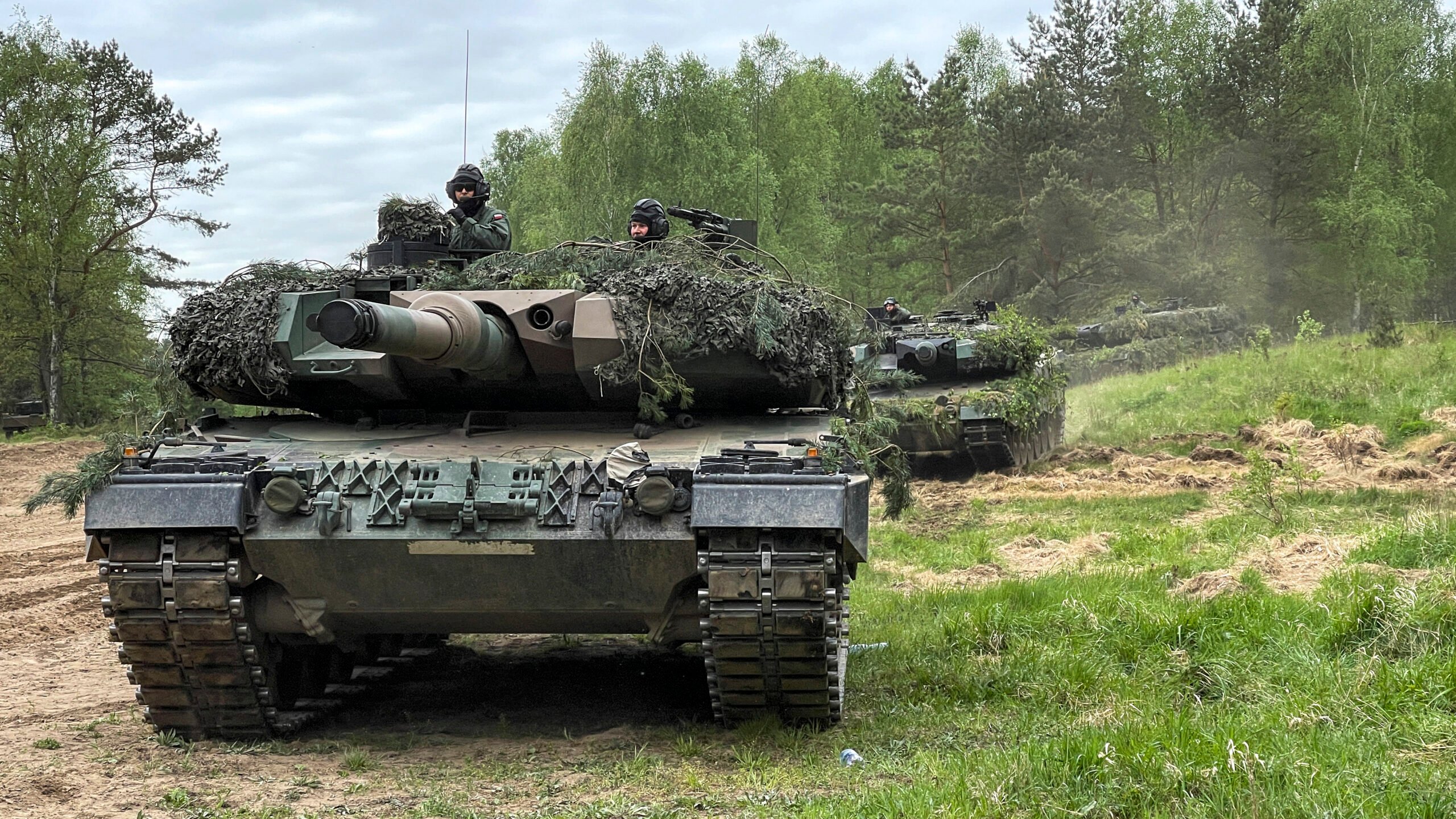 Βίντεο: Οι Ουκρανοί εκπαιδεύονται στα δυτικά άρματα μάχης κάπου στο Ντόνμπας