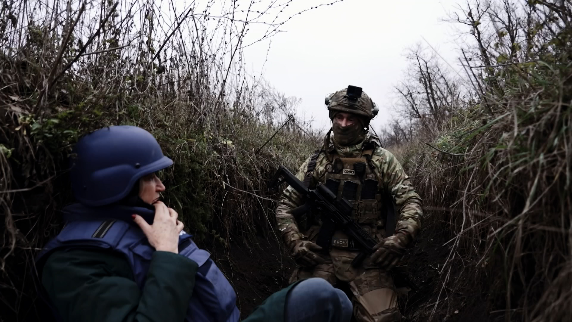 Σβάτοβο: Ρώσος στρατιώτης σώζεται από θαύμα σε μάχη χαρακωμάτων (βίντεο)