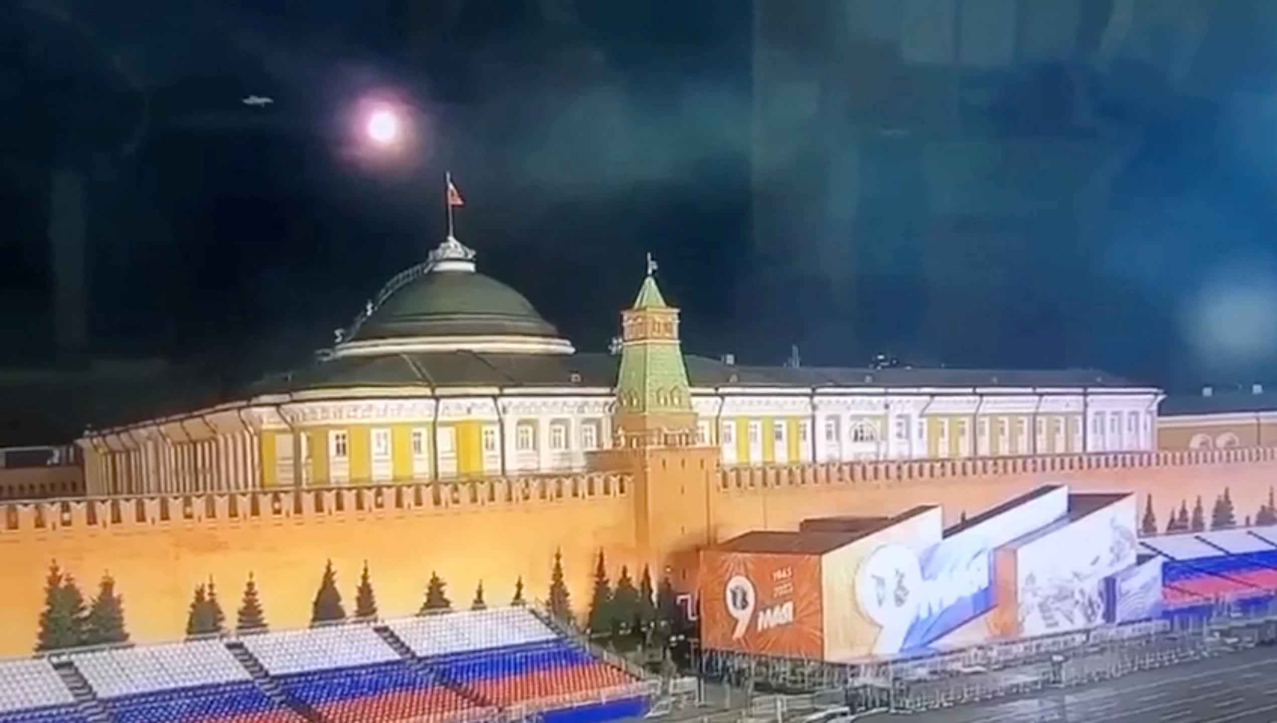 Βίντεο: Το χτύπημα στο Κρεμλίνο από το δεύτερο ουκρανικό drone