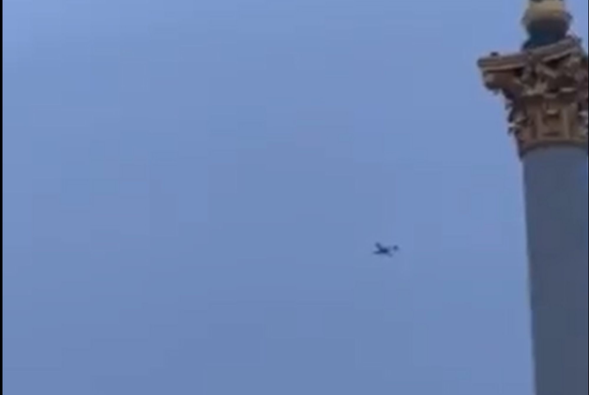 Ρωσική επίθεση με drones στο Κίεβο – Προσπαθεί να τα καταρρίψει η ουκρανική αεράμυνα (βίντεο)