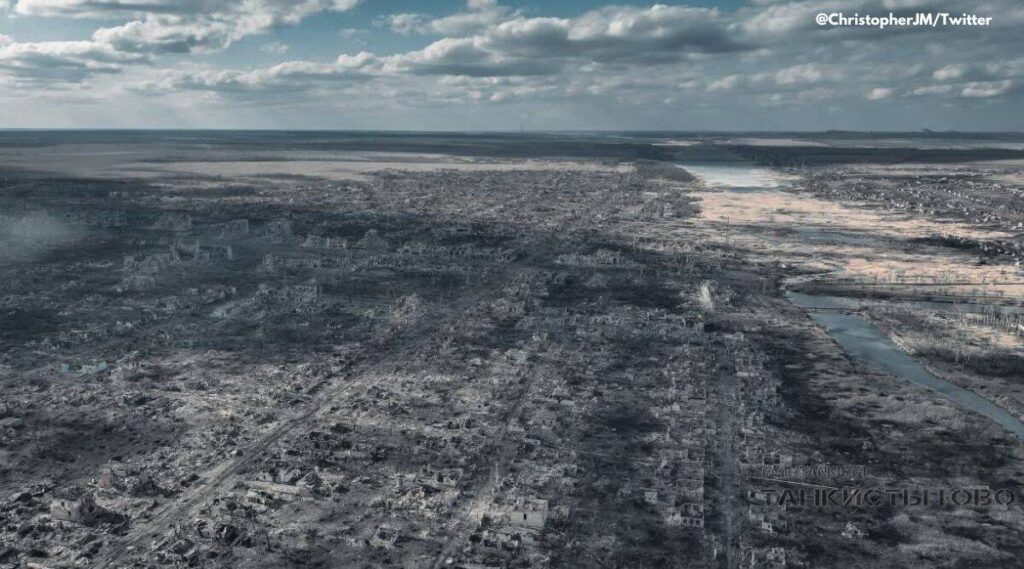 Βίντεο: Ρωσικό drone καταστρέφει ουκρανική οχυρή θέση στην Μαρίνκα