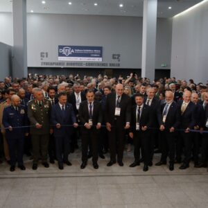 Με 32 επίσημες αντιπροσωπείες εγκαινιάστηκε σήμερα η διεθνής έκθεση DEFEA 2023