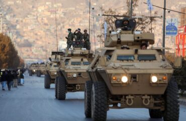 Τεθωρακισμένα οχήματα και πυροβολικό μετακινεί το Αφγανιστάν στα σύνορα με το Ιράν: Δύο νεκροί από επίθεση των Ταλιμπαν
