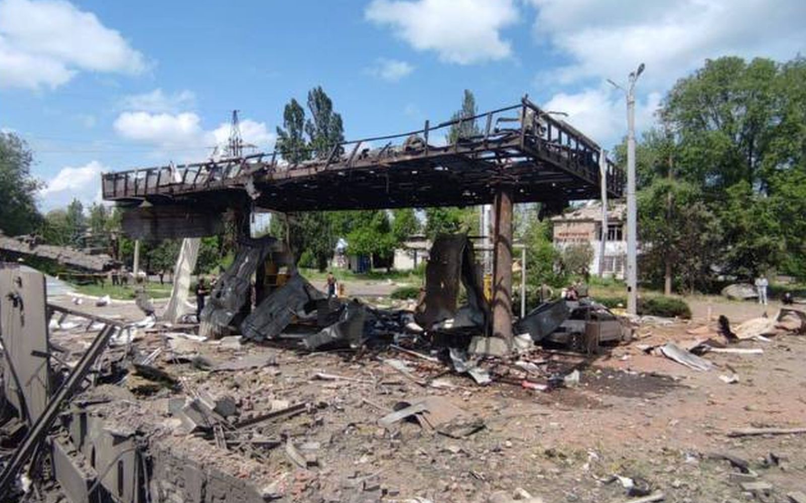 Ρωσικός βομβαρδισμός στο Τορέτσκ – Δύο νεκροί και οκτώ τραυματίες (φώτο)