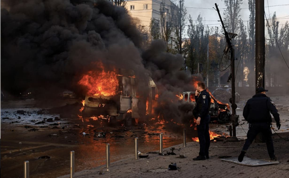 «Κόλαση» στην ρωσική πόλη Σεμπεκίνο στο Μπέλγκοροντ: Σφοδροί ουκρανικοί βομβαρδισμοί με πολλούς τραυματίες και καταστροφές (βίντεο)