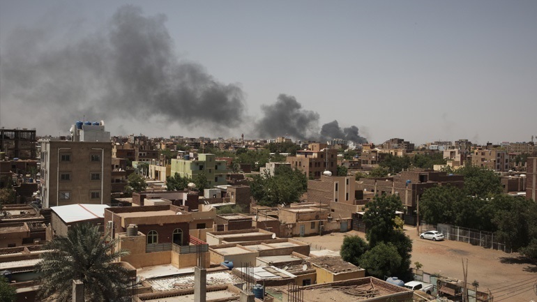 Πόλεμος στο Σουδάν: Η Αίγυπτος επιτρέπει πλέον την είσοδο μόνο σε Σουδανούς που εξασφάλισαν βίζα