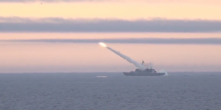 Νέα επιτυχημένη δοκιμή πυραύλου cruise από κορβέτα του ρωσικού ναυτικού (βίντεο)