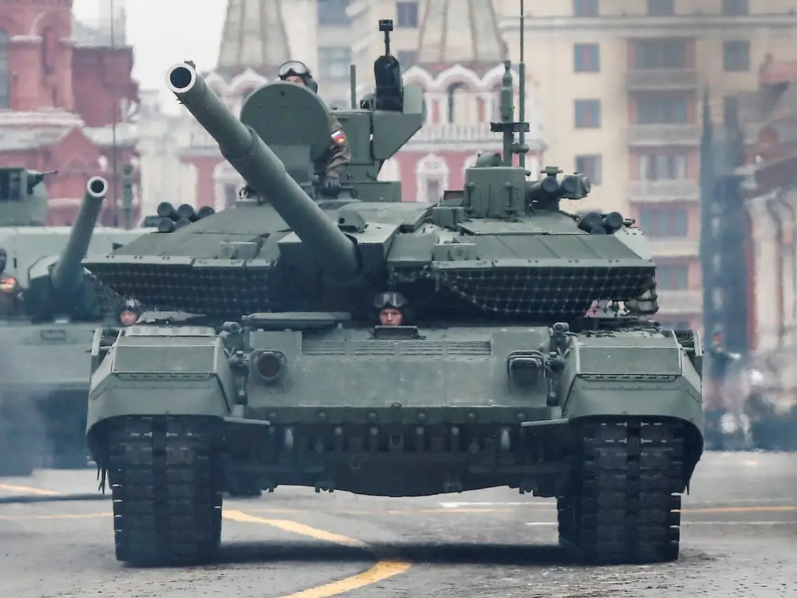 Τα ρωσικά άρματα μάχης αποδεικνύονται ανθεκτικότερα από όσο περίμεναν οι δυτικοί