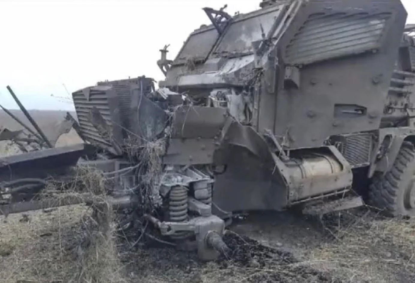 Ουκρανικά τεθωρακισμένα καταστρέφονται το ένα μετά το άλλο από ρωσικά αντιαρματικά – Το πρόβλημα των δυτικών οχημάτων (βίντεο)