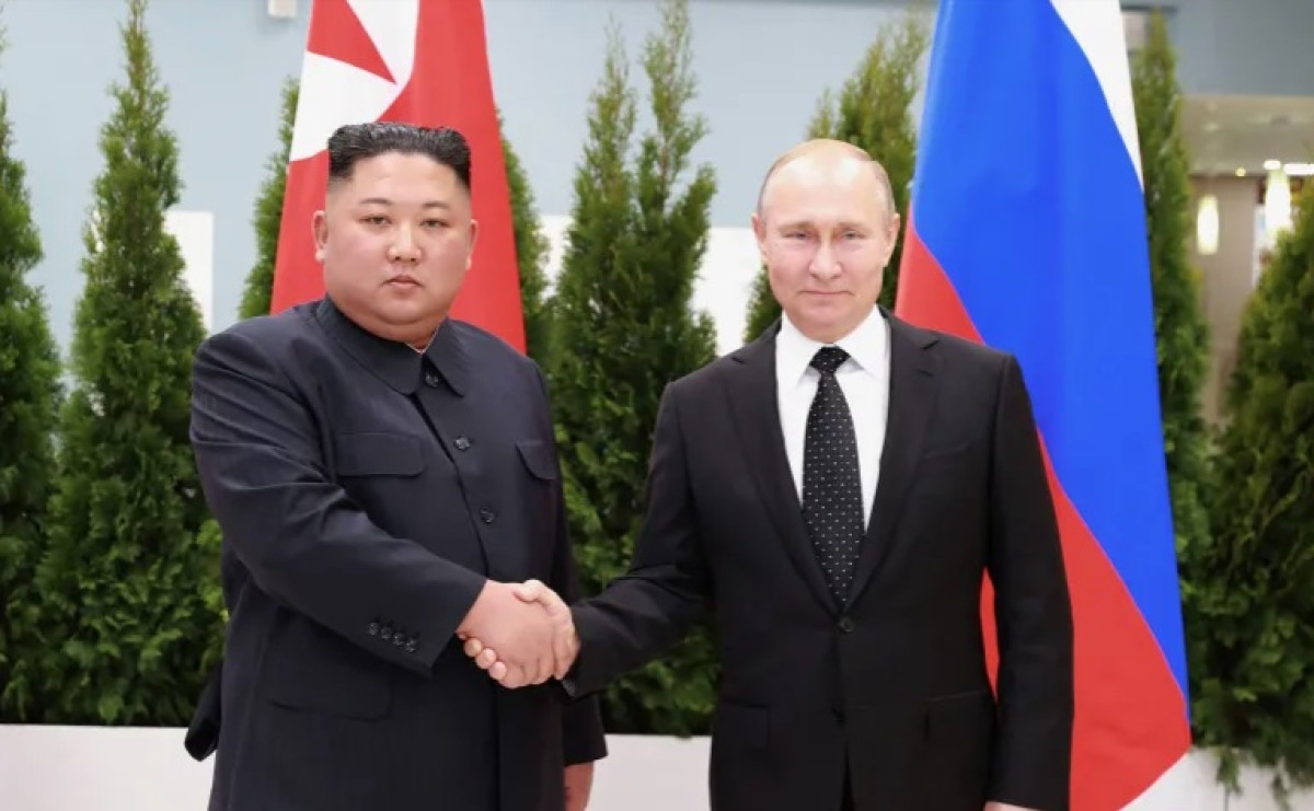 ΝYT: Ο Κιμ Γιονγκ Ουν θα ταξιδέψει στη Ρωσία για να συναντηθεί με τον Β.Πούτιν – Θα συζητήσουν για όπλα