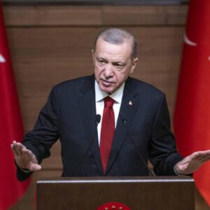 Τουρκία: Ο θεωρητικός της «Γαλάζιας Πατρίδας» ζητάει από τον Ρ.Τ.Ερντογάν να μην διαπραγματευτεί με την Ελλάδα