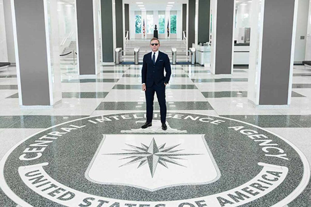 Η CIA δημοσίευσε βίντεο με το οποίο καλεί Ρώσους αξιωματούχους να κατασκοπεύσουν για χάρη της «δικαιοσύνης»