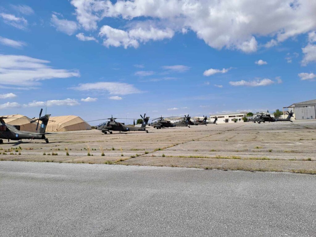 Νέα ανακοίνωση ΓΕΣ: «Μεταφέρθηκαν όλα τα ελικόπτερα από το Στεφανοβικείο»