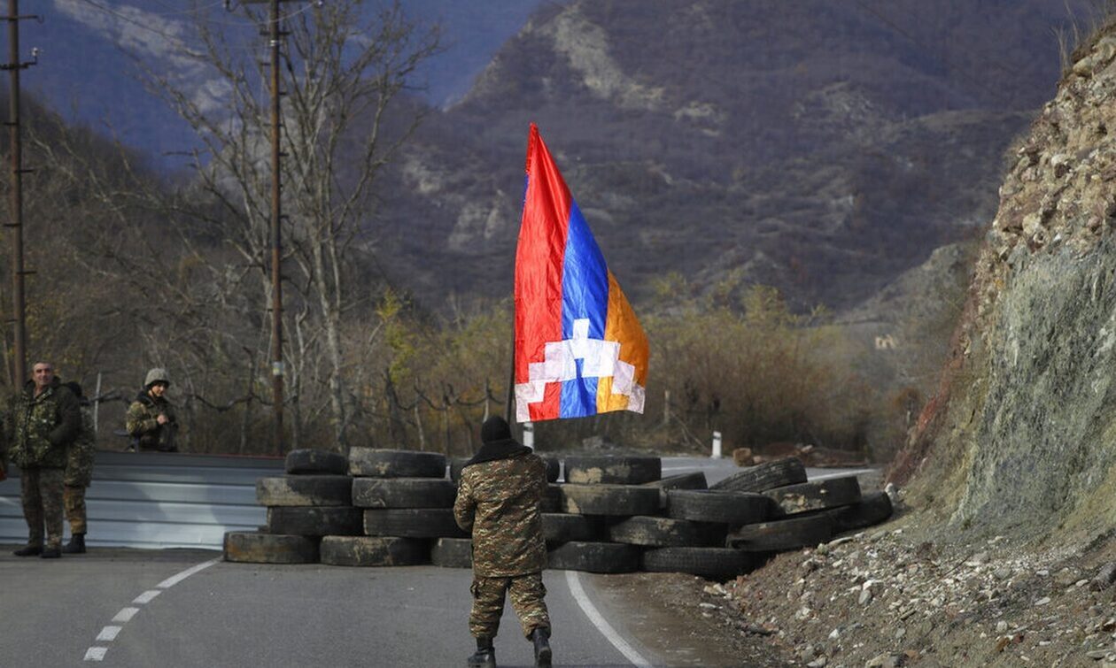 Ναγκόρνο-Καραμπάχ: Αρμενία και Αζερμπαϊτζάν συμφώνησαν για το άνοιγμα δρόμων στον θύλακα