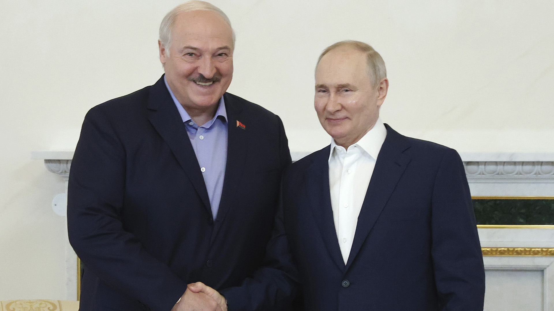 Στη Ρωσία μεταβαίνει ο Α.Λουκασένκο – Θα συναντηθεί αύριο με τον Β.Πούτιν