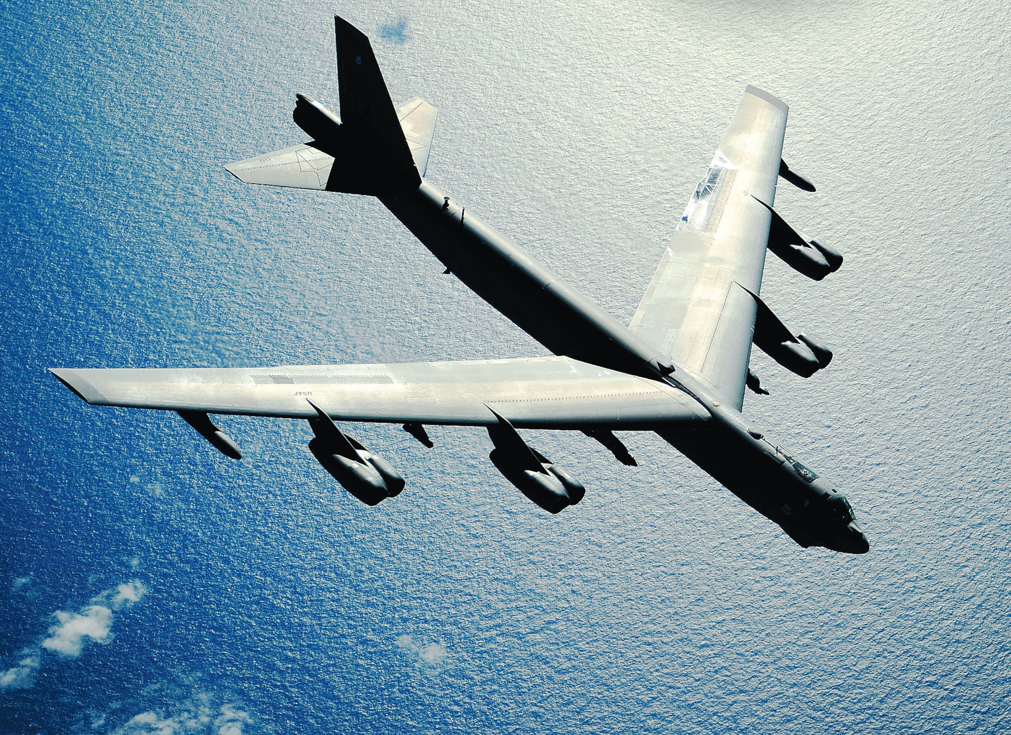 ΗΠΑ: Παραδόθηκε το πρώτο ραντάρ τεχνολογίας AESA για τα στρατηγικά βομβαρδιστικά B-52H
