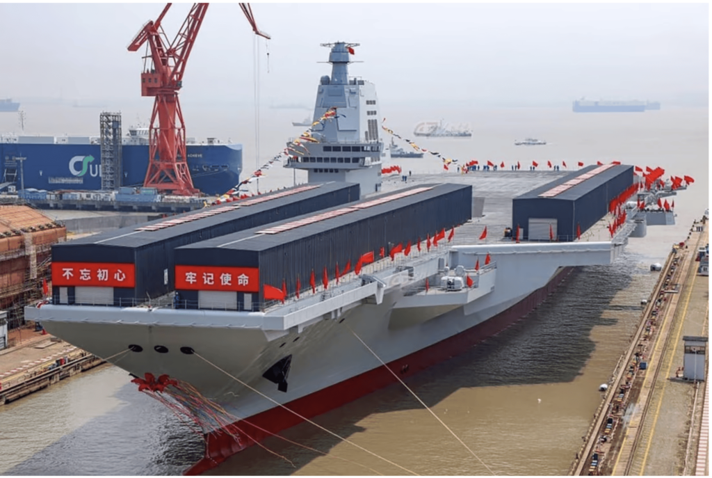Fujian: Έτοιμο να ξεκινήσει  τις πρώτες θαλάσσιες δοκιμές το νέο κινεζικό αεροπλανοφόρο