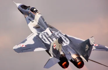 Θεαματική απογείωση πολωνικών MiG-29 από αυτοκινητόδρομο