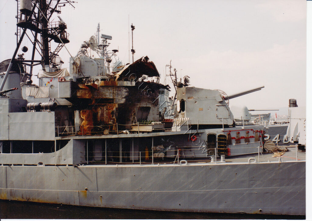 Οκτώβριος 1992: Το USS Saratoga πλήττει με δύο Sea Sparrow το τουρκικό αντιτορπιλικό TCG Muavenet