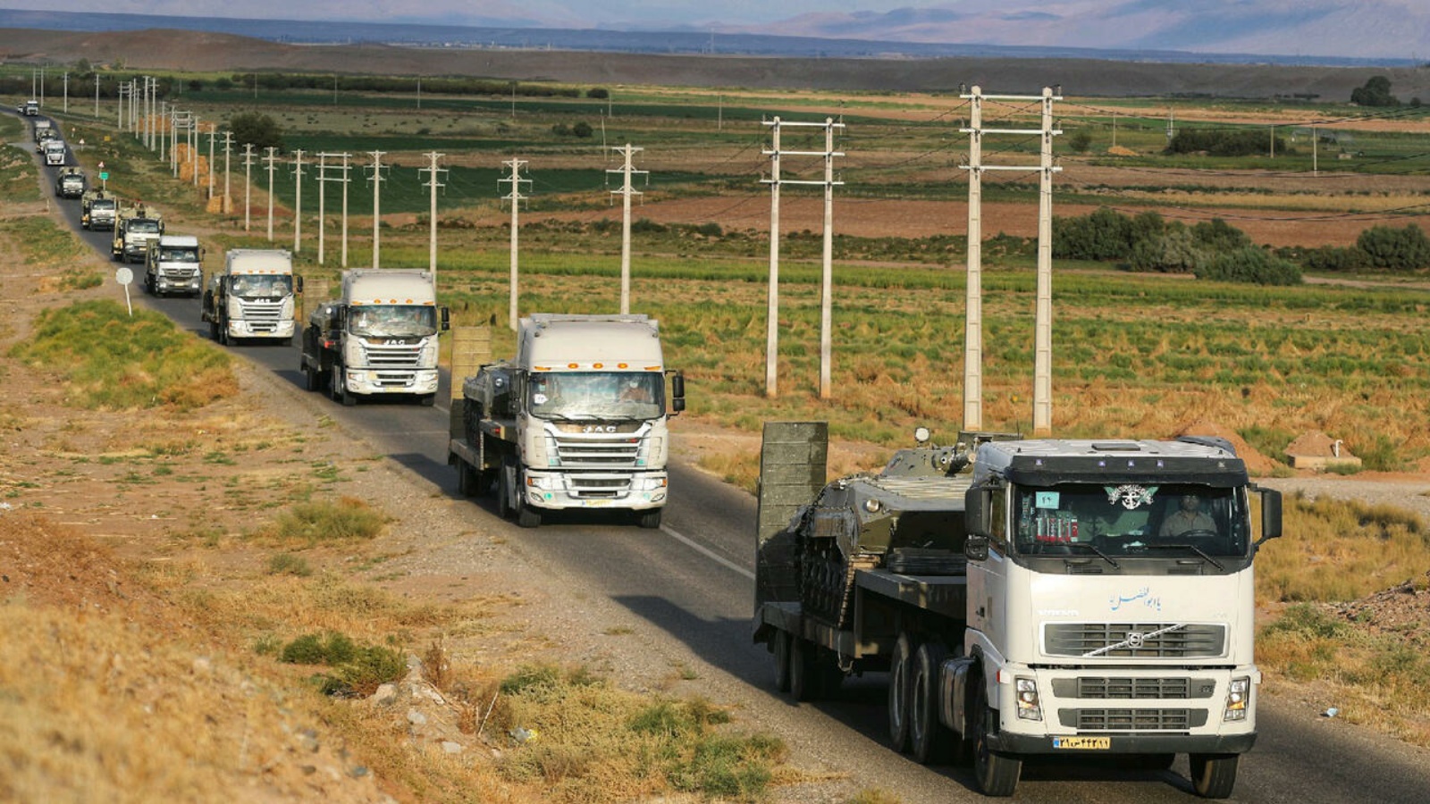 Βίντεο: Το Ιράν μεταφέρει βαρύ οπλισμό και άρματα μάχης στα σύνορα με το Ιράκ για παν ενδεχόμενο