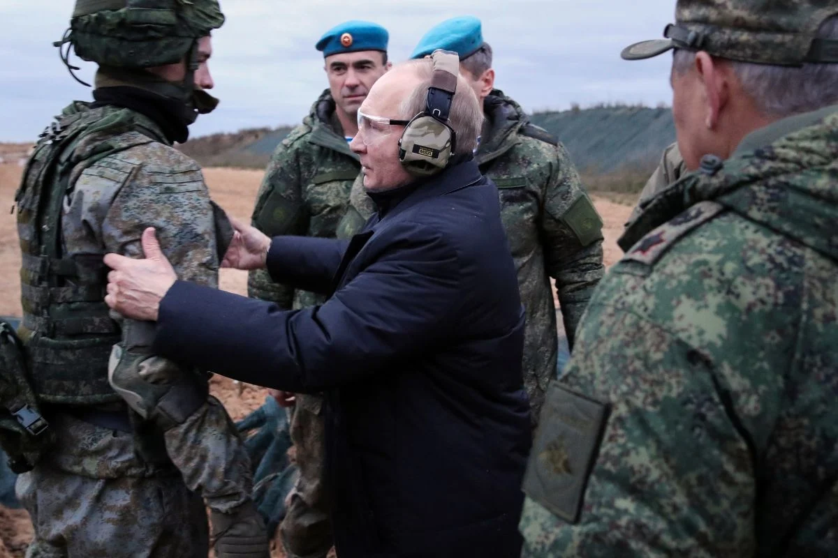 Β.Πούτιν: «Νικάμε τους Ουκρανούς σε όλα τα μέτωπα και επιβεβαιώνουμε την στρατηγική μας»