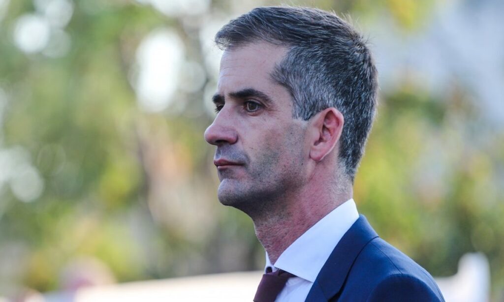 Παραδέχτηκε την ήττα του ο Κώστας Μπακογιάννης