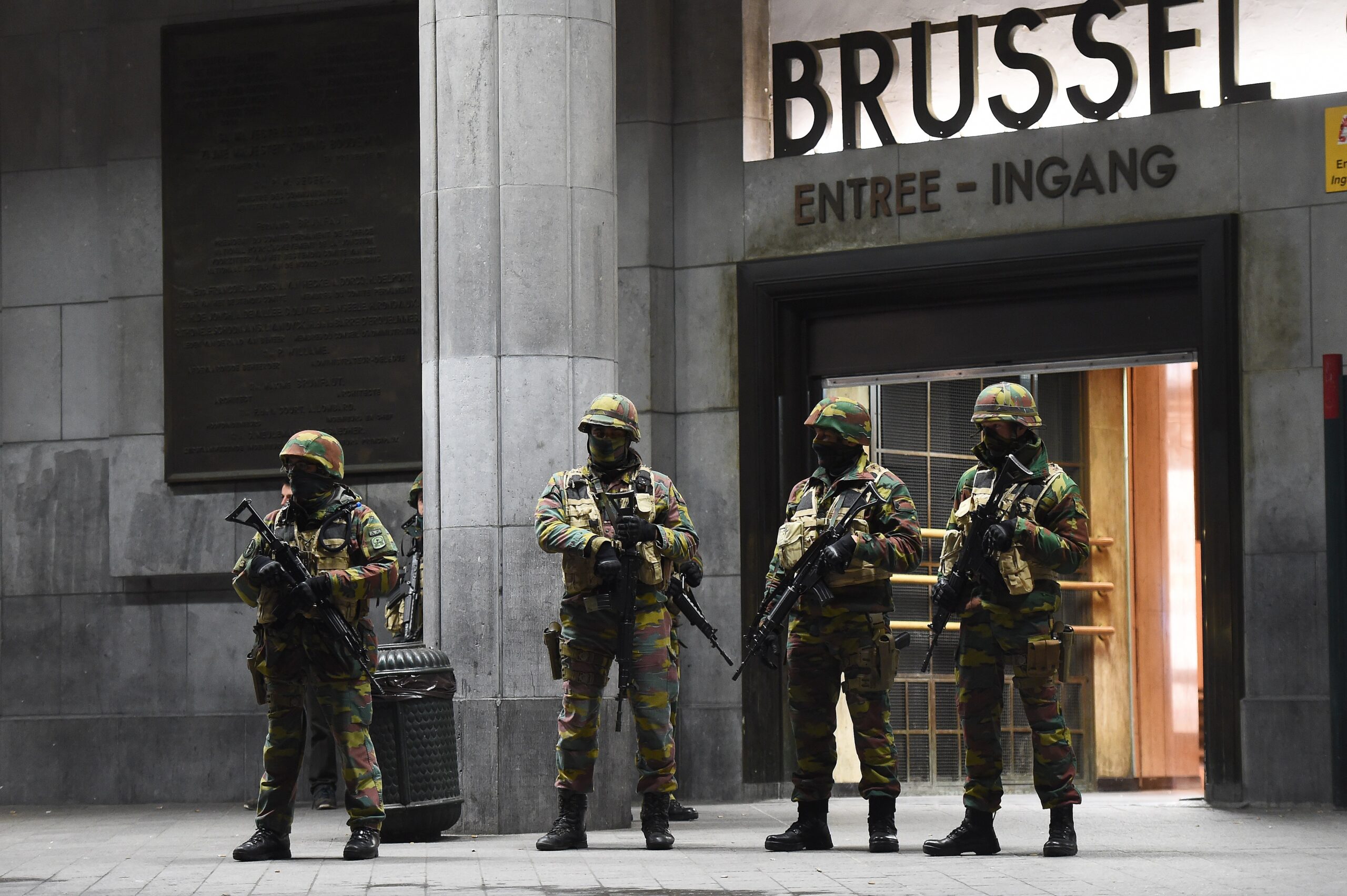 Βρυξέλλες:  Ένοπλη επίθεση εξτρεμιστή μουσουλμάνου με ΑΚ47 – Δύο νεκροί
