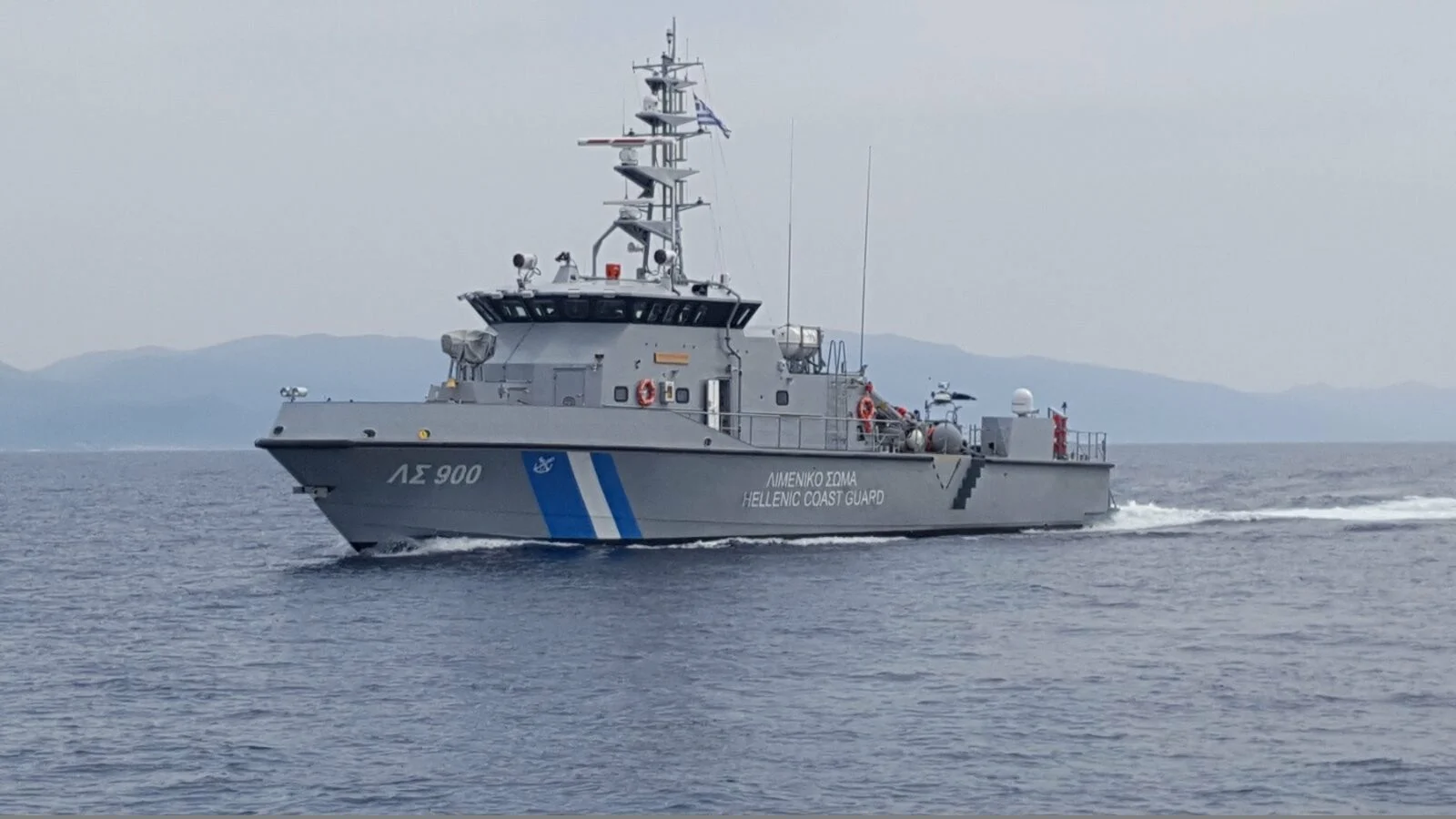 Σκάφος του ΛΣ παρέλαβε από σκάφος της FRONTEX  47 αλλοδαπούς μουσουλμάνους  και τους μετέφερε στη Σάμο