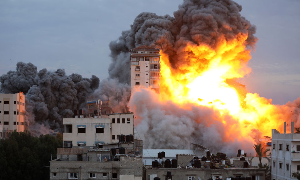 Οι Ισραηλινές Αμυντικές Δυνάμεις κατεδάφισαν το σπίτι μαχητή της Χαμάς (βίντεο)