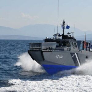 Χανιά: Το ΛΣ μετέφερε 33 μουσουλμάνους αλλοδαπούς – Θα καταγραφούν και θα μετακινηθούν στην ενδοχώρα για μόνιμη εγκατάσταση