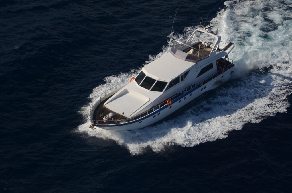 Πόρτο Ράφτη: Αναζητούν ακόμη 20 αλλοδαπούς μουσουλμάνους που αποβιβάστηκαν από θαλαμηγό