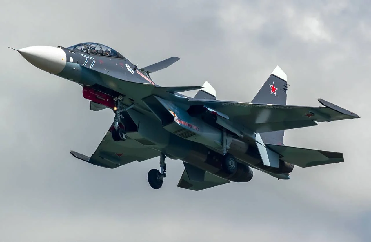 Η στιγμή που ρωσικό Su-30SM εντοπίζει και καταστρέφει ουκρανικό USV (βίντεο)