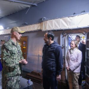 Ο Κύπριος πρόεδρος στη ναυαρχίδα του 6ου αμερικανικού Στόλου